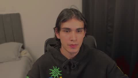 thiaan__ online show from January 19, 2:15 am