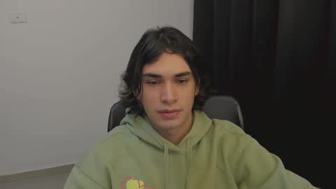 thiaan__ online show from March 11, 1:26 am