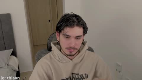 thiaan__ online show from September 13, 3:39 am