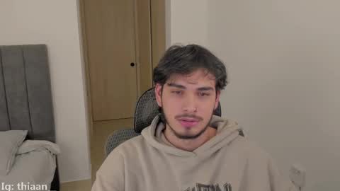 thiaan__ online show from September 18, 12:34 am