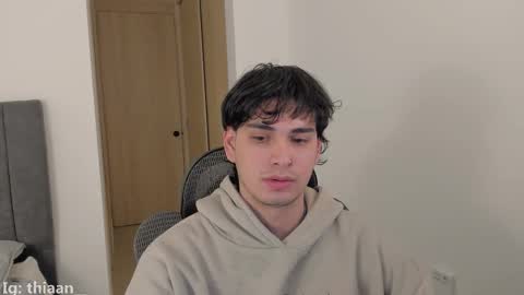 thiaan__ online show from November 25, 12:21 am