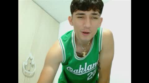 Snapshot of thiago_deseo69 chatting on September 19, 11:38 pm thiago_deseo69 online show from September 19, 11:38 pm