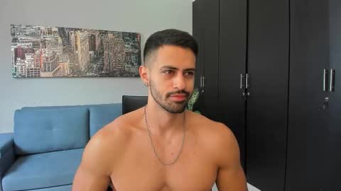 thiago_driussi online show from October 10, 1:54 pm