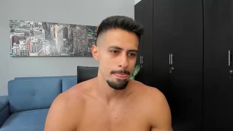 thiago_driussi online show from October 25, 7:41 pm