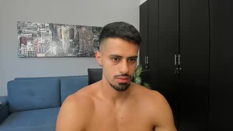 thiago_driussi online show from November 8, 8:51 pm