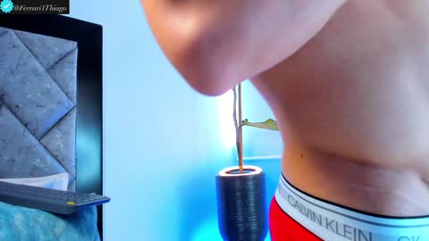 Snapshot of thiagoferrari1 chatting on December 16, 3:43 pm thiago online show from December 16, 3:43 pm