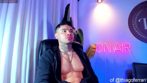 Snapshot of thiagoferrari1 chatting on October 3, 2:30 am thiago online show from October 3, 2:30 am