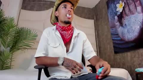 ThiagoFerreti online show from October 28, 7:27 pm