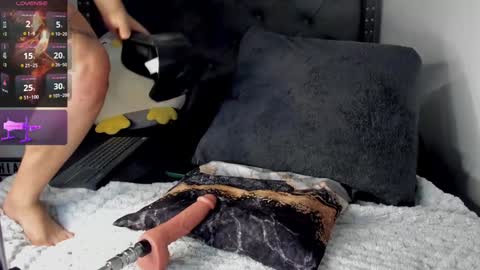 Snapshot of thiagoflores chatting on December 9, 2:45 am Thiago Flores online show from December 9, 2:45 am