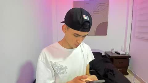 Thiago Wells online show from March 12, 3:02 am