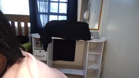 thickiana online show from November 17, 10:32 am