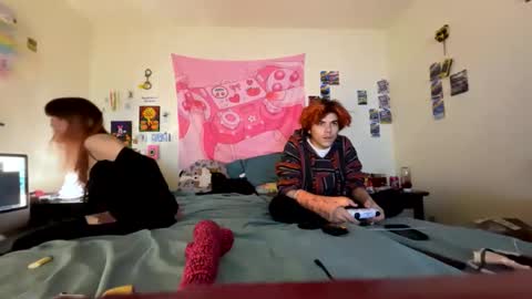 Snapshot of thick_as_fook chatting on December 3, 1:35 am thick_as_fook online show from December 3, 1:35 am