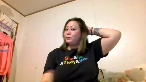 Snapshot of thickassazn93 chatting on November 12, 12:44 am thickassazn93 online show from November 12, 12:44 am