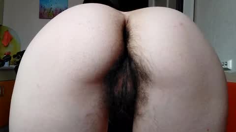 Snapshot of thickforest chatting on March 10, 8:48 am MilkyChoco online show from March 10, 8:48 am