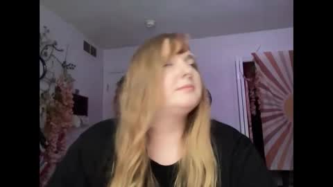 Ariel online show from February 2, 9:34 pm