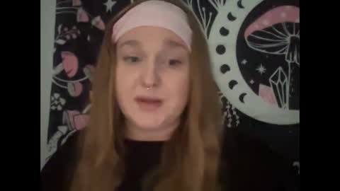 Ariel online show from February 7, 9:37 pm