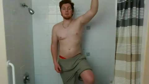 thicknred23 online show from December 14, 6:12 pm