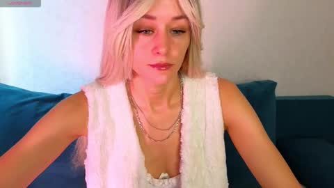 thief_of_hearts_ online show from September 19, 9:22 am