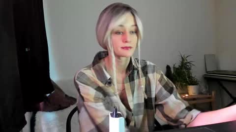 thief_of_hearts_ online show from November 28, 10:51 am