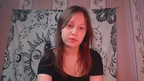 thighswithspikes online show from October 29, 7:43 am