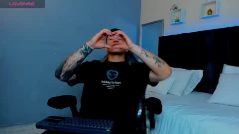 Thomas online show from November 20, 1:00 pm