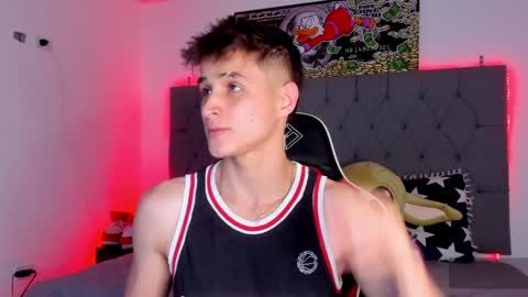 Thom Klein online show from January 7, 7:06 pm