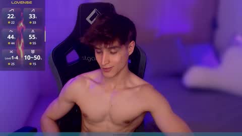 Thom Klein online show from October 1, 10:05 pm