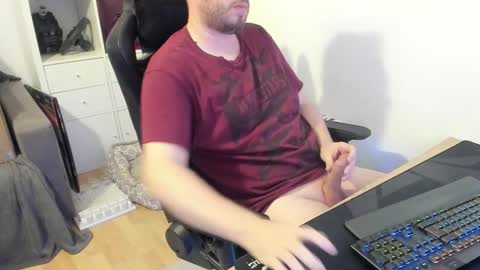 thommy2008 online show from October 12, 6:51 pm