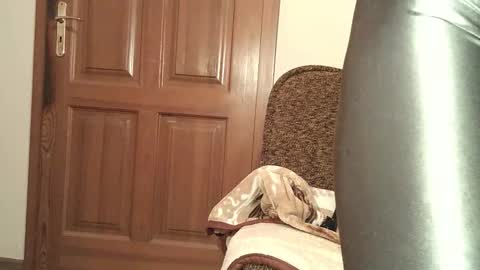 Thongsandstocking online show from November 9, 10:30 pm