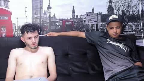 Snapshot of threesome_sexy chatting on January 2, 10:05 am BRITHANY BRYAN ALEX online show from January 2, 10:05 am