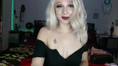 Opulent Kingdom online show from December 6, 7:21 am