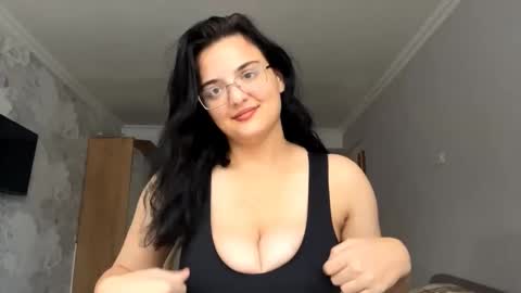 Mary online show from November 8, 9:20 am