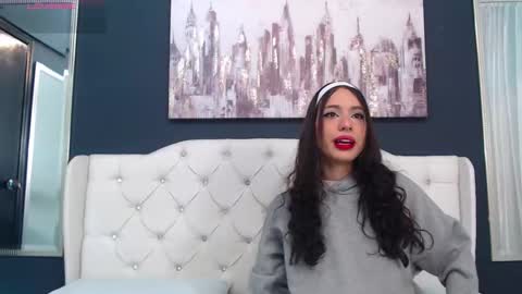 Snapshot of tiana_scot chatting on September 19, 11:11 am LIA online show from September 19, 11:11 am