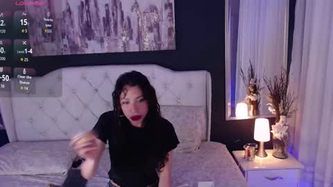 Snapshot of tiana_scot chatting on November 13, 2:27 pm LIA online show from November 13, 2:27 pm