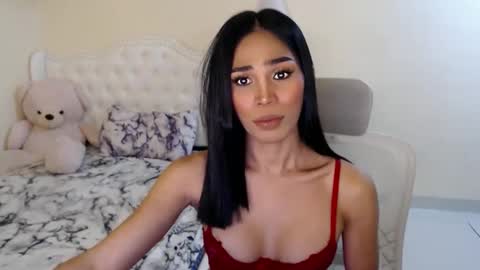 Snapshot of tiara_gurl16 chatting on September 18, 10:12 pm tiara online show from September 18, 10:12 pm