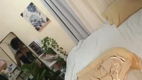 Snapshot of tiara_perezx chatting on December 16, 4:45 am Sam online show from December 16, 4:45 am