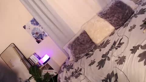 Snapshot of tiara_perezx chatting on February 22, 6:06 am Sam online show from February 22, 6:06 am