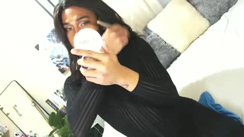 Snapshot of tiara_perezx chatting on March 3, 6:04 am Sam online show from March 3, 6:04 am