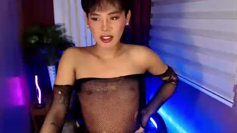 Snapshot of tiara_perezx chatting on September 11, 9:31 am Sam online show from September 11, 9:31 am