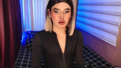 Snapshot of tiara_perezx chatting on November 10, 7:24 pm Sam online show from November 10, 7:24 pm