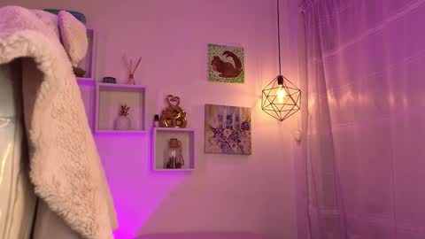 Tiarha online show from November 13, 4:00 am