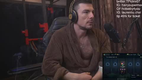 Snapshot of tickle_my_pickle07 chatting on February 18, 6:15 am tickle_my_pickle07 online show from February 18, 6:15 am