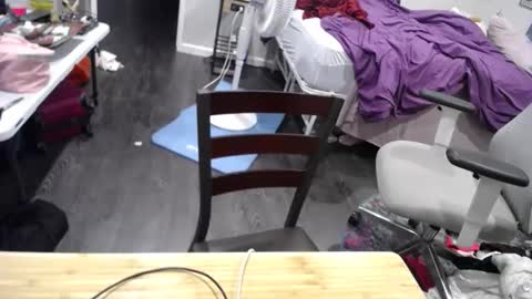 Tierra Henri online show from November 12, 12:05 pm