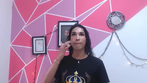 tifany_adamss online show from November 17, 8:25 pm