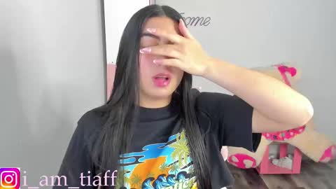 Snapshot of tifany_tay2 chatting on October 14, 6:14 am hey am julietha online show from October 14, 6:14 am