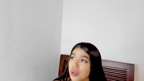 tifanymonroehot online show from November 18, 11:25 am