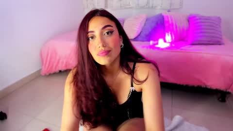 Snapshot of tifanyrose1 chatting on January 14, 7:06 am Tiffany online show from January 14, 7:06 am