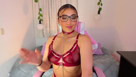 Snapshot of tifanyrose1 chatting on January 23, 3:26 am Tiffany online show from January 23, 3:26 am