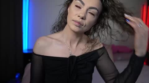 Tiffany online show from February 14, 10:04 pm