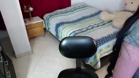 tifany online show from November 27, 11:40 pm